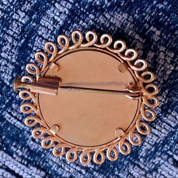 Vtg pearl celluloid copper mint green circle pin. - Picture 5 of 7